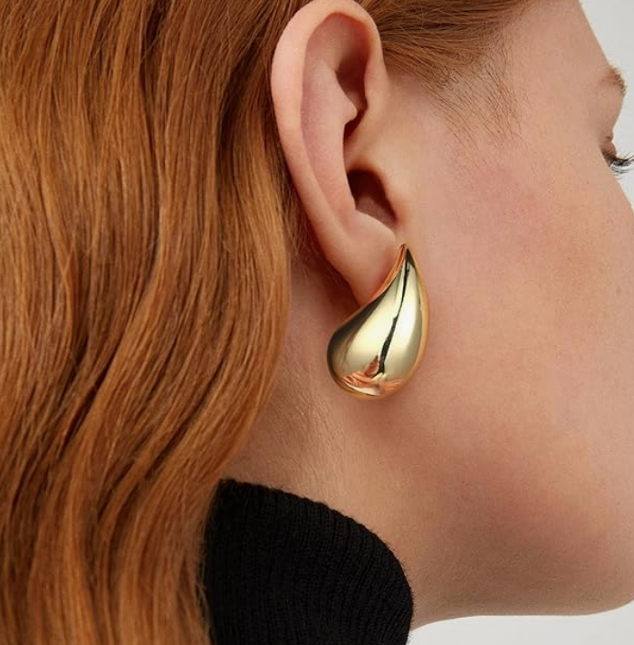 EARRING / Bold Gold Teardrop