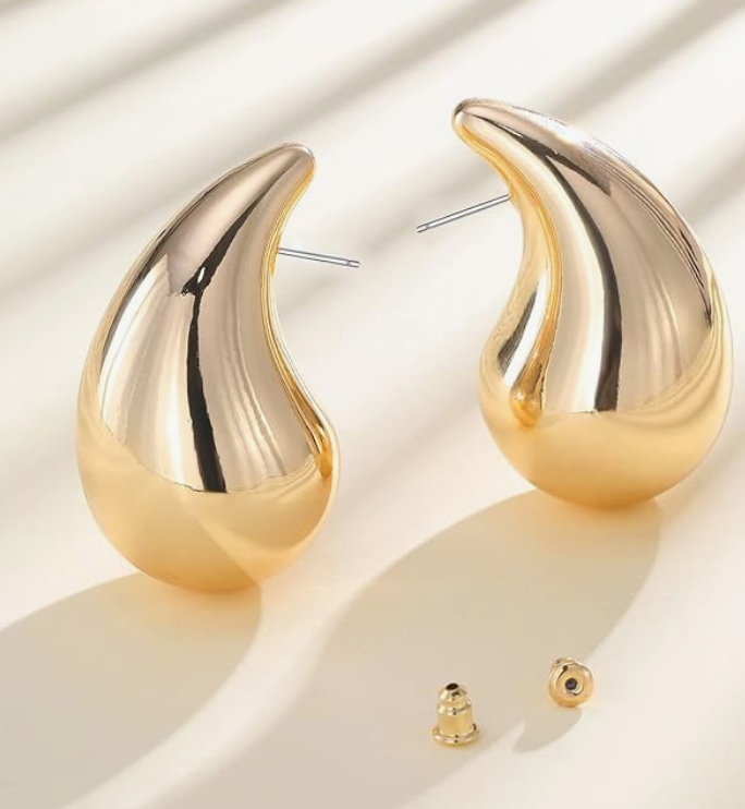 EARRING / Bold Gold Teardrop