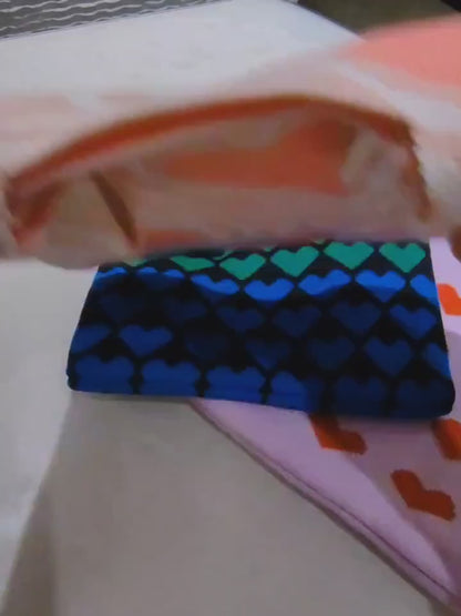 Heart Prints Small Knit Tote Wrist Bag, Portable Knot Sleeve Handle Bag Cute Wristlet Pouch Purse