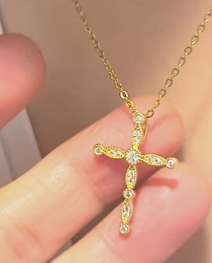 Elegant Cross Necklace – Inspired by Women of Faith